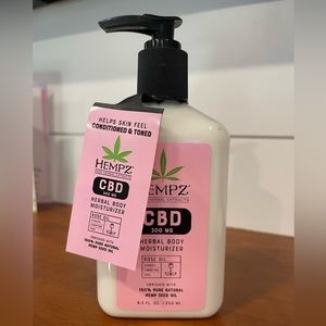 Hempz NEW herbal body moisturizer